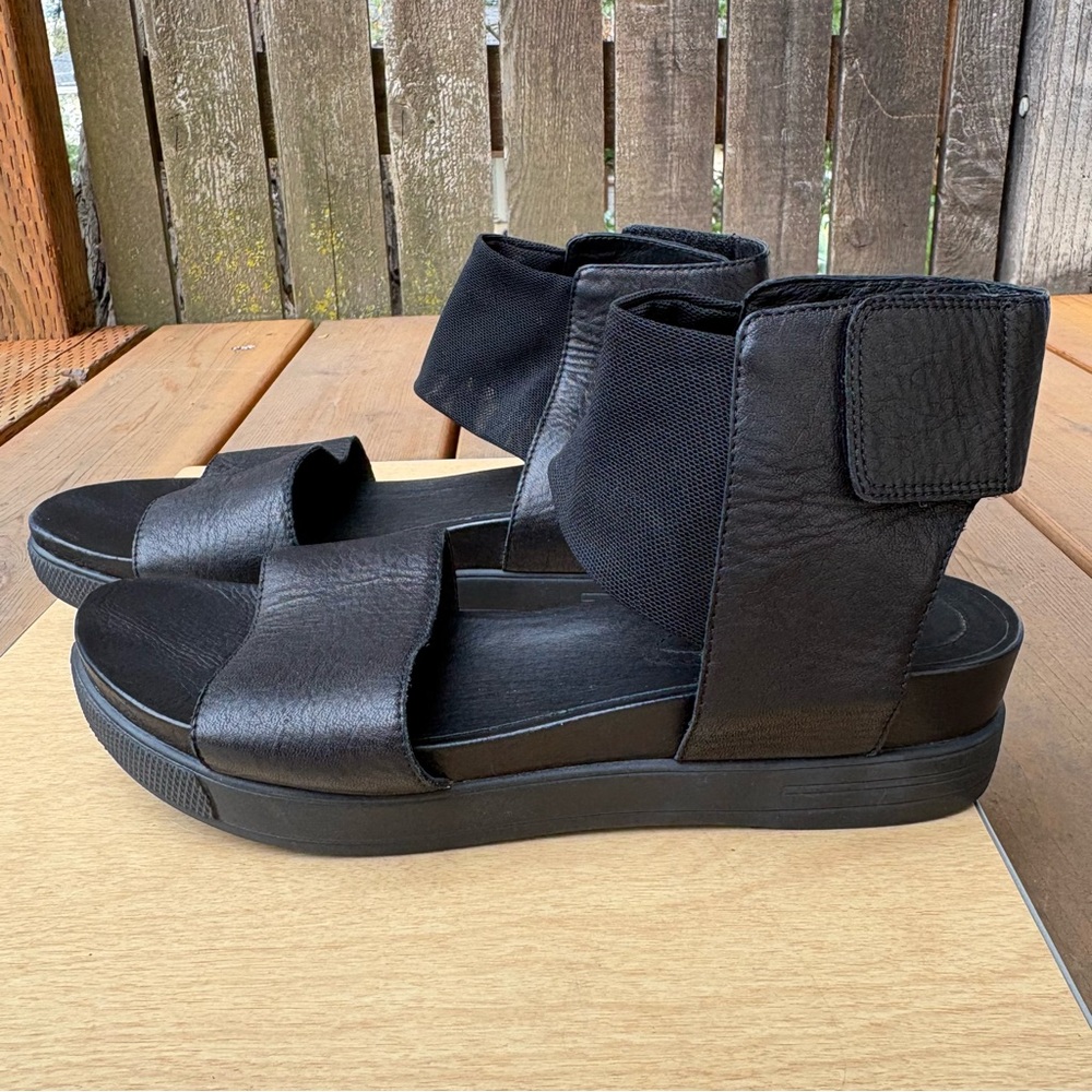 Eileen Fisher Spree Sport Black Leather Sandals In Sz 8